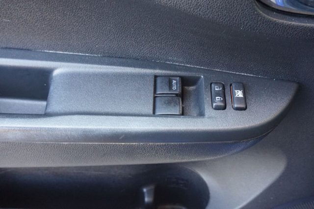 TOYOTA Verso-S usata, con Chiusura centralizzata telecomandata