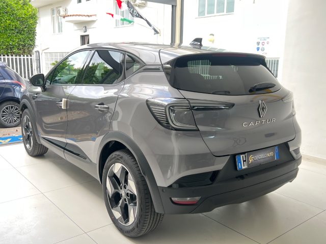 RENAULT Captur usata, con Autoradio