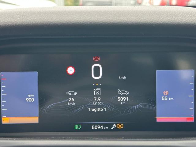 JEEP Avenger usata, con USB