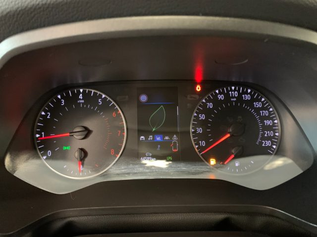 RENAULT Captur usata, con Bracciolo
