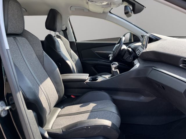 PEUGEOT 5008 usata, con Controllo trazione