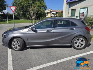 MERCEDES-BENZ A 180 usata, con Alzacristalli elettrici