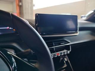 PEUGEOT 2008 usata, con Frenata d