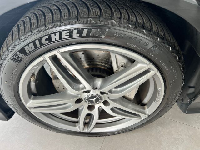 MERCEDES-BENZ E 220 usata, con Alzacristalli elettrici