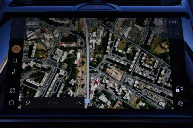 JAGUAR E-Pace usata, con USB