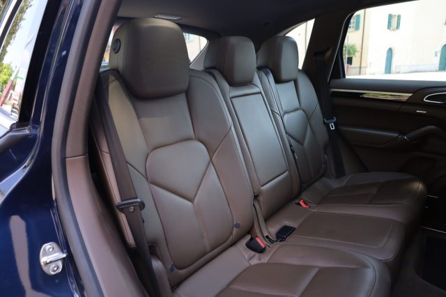 PORSCHE Cayenne usata 87