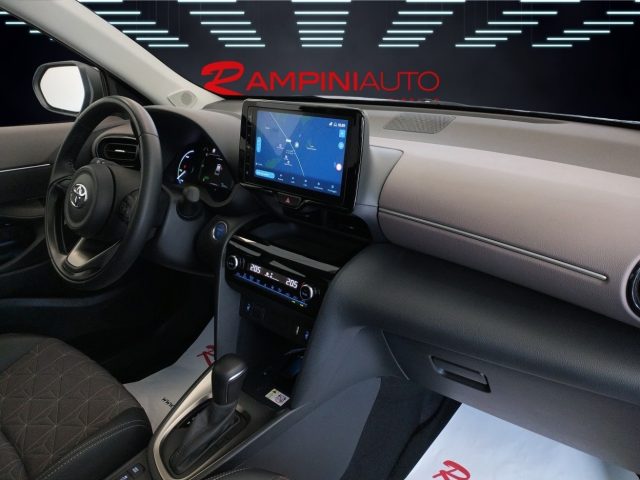 TOYOTA Yaris Cross usata 18