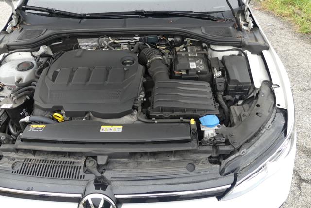 VOLKSWAGEN Golf usata, con Pneumatici quattro stagioni