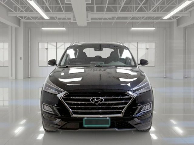 HYUNDAI Tucson usata, con Airbag