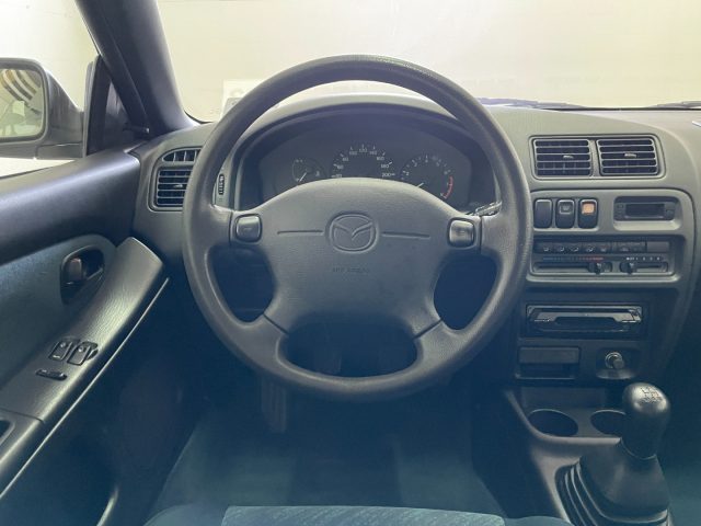 MAZDA 323 usata 21