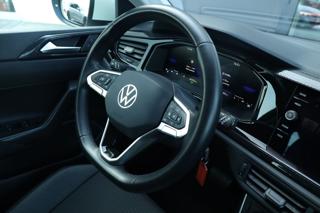 VOLKSWAGEN Taigo usata, con Luci diurne