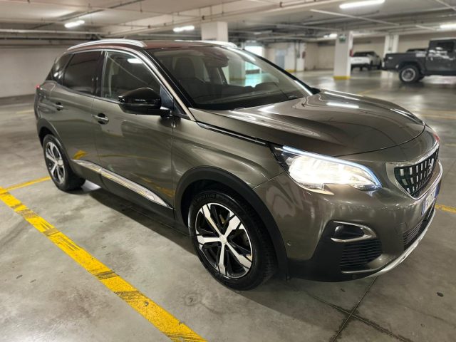 PEUGEOT 3008 usata, con Airbag