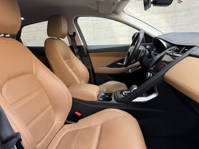 JAGUAR E-Pace usata, con Climatizzatore