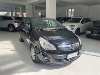 OPEL Corsa usata, con Airbag laterali