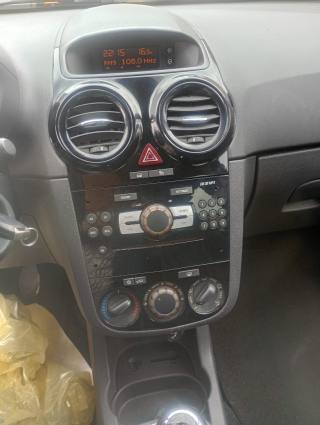 OPEL Corsa usata, con ESP