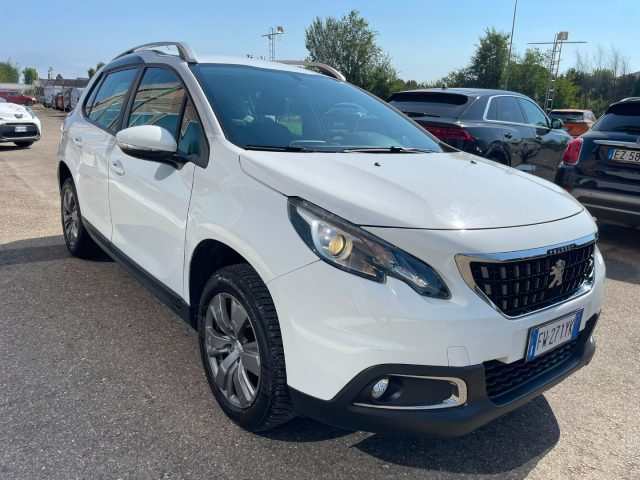 PEUGEOT 2008 usata, con Autoradio
