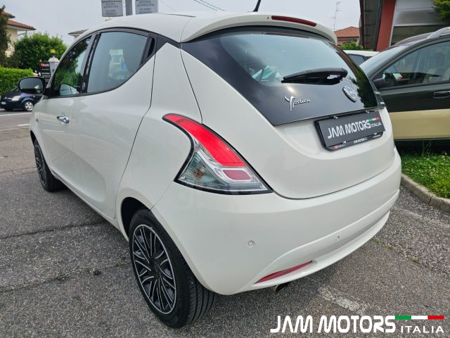 LANCIA Ypsilon usata, con Airbag laterali