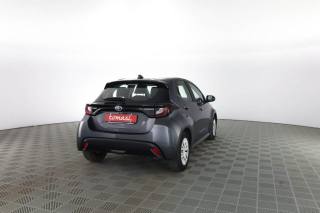 TOYOTA Yaris usata 3