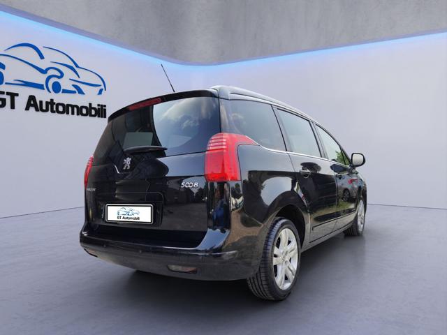 PEUGEOT 5008 usata, con Autoradio