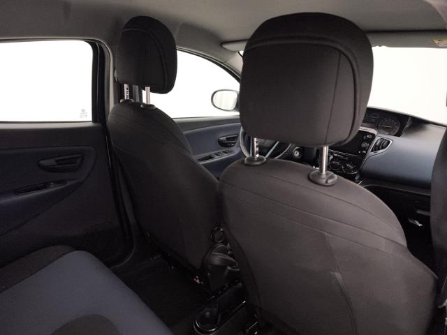 LANCIA Ypsilon usata, con Isofix