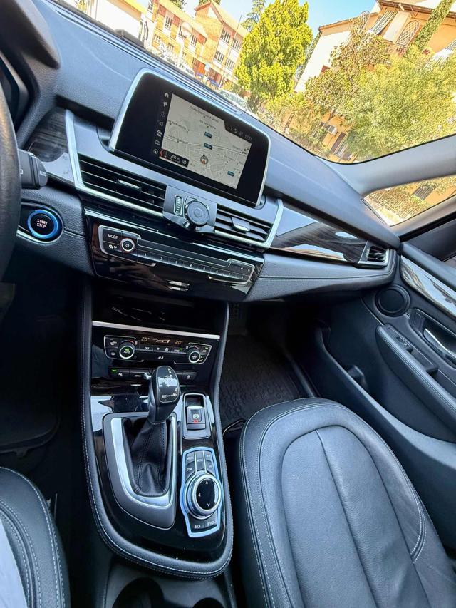 BMW 225 usata, con USB