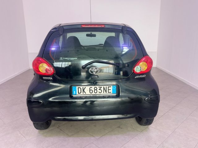 TOYOTA Aygo usata 8