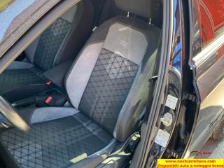 VOLKSWAGEN Taigo usata 51