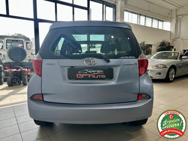 TOYOTA Verso-S usata, con Alzacristalli elettrici