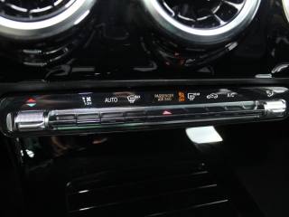 MERCEDES-BENZ A 180 usata, con Volante multifunzione