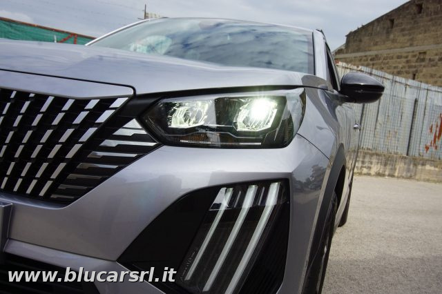 PEUGEOT 2008 usata 27