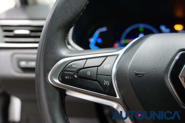 RENAULT Clio usata, con Fari LED