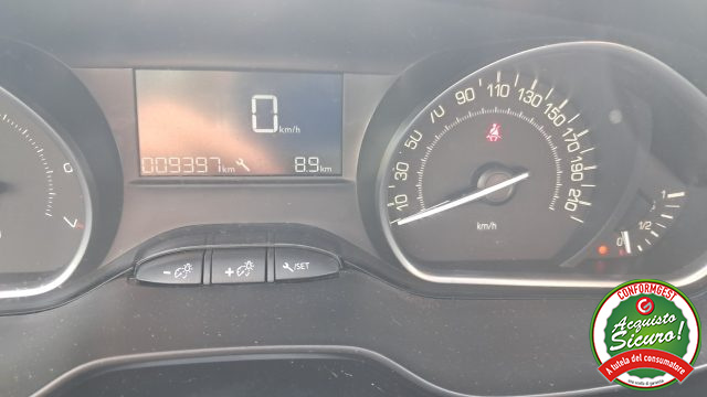 PEUGEOT 208 usata, con Autoradio