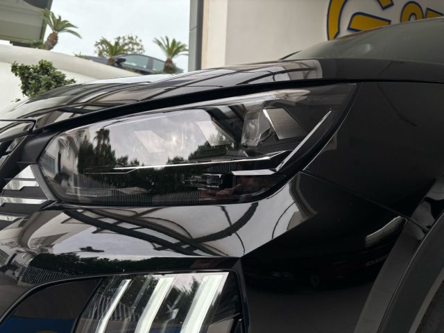 PEUGEOT 2008 usata, con Autoradio