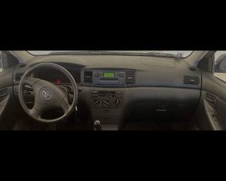 TOYOTA Corolla usata, con Autoradio