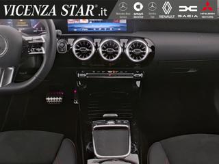 MERCEDES-BENZ CLA 200 usata, con Chiusura centralizzata