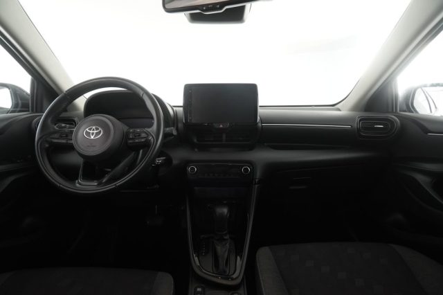 TOYOTA Yaris usata 4