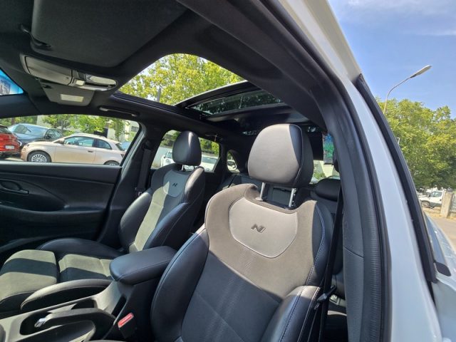 HYUNDAI i30 usata, con Autoradio