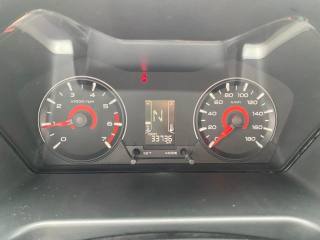 MAHINDRA KUV100 usata, con Fendinebbia