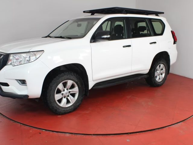 TOYOTA Land Cruiser usata, con Airbag laterali