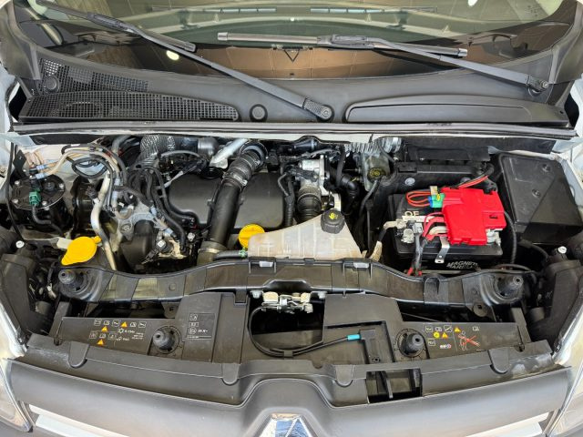 RENAULT Kangoo usata 16
