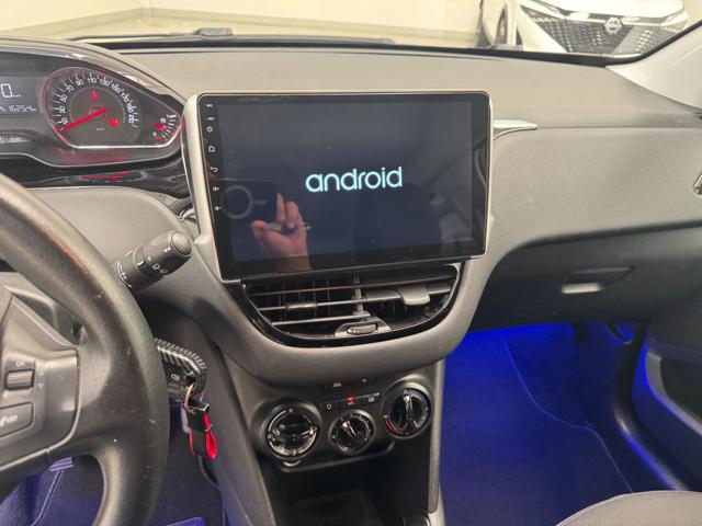 PEUGEOT 208 usata, con Boardcomputer