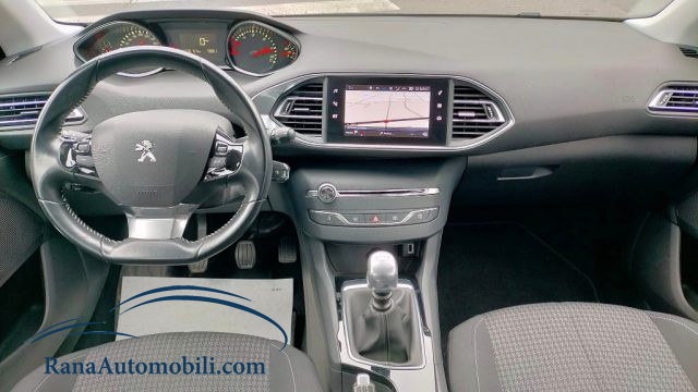 PEUGEOT 308 usata, con Autoradio