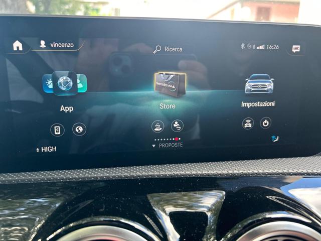MERCEDES-BENZ A 35 AMG usata 29