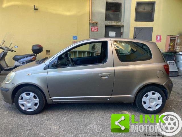 TOYOTA Yaris usata, con Airbag laterali