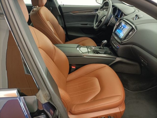 MASERATI Ghibli usata, con Climatizzatore