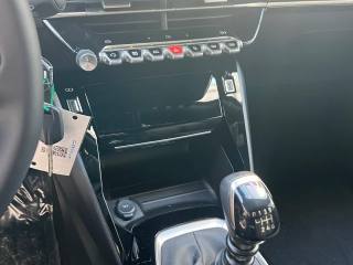 PEUGEOT 2008 usata, con USB