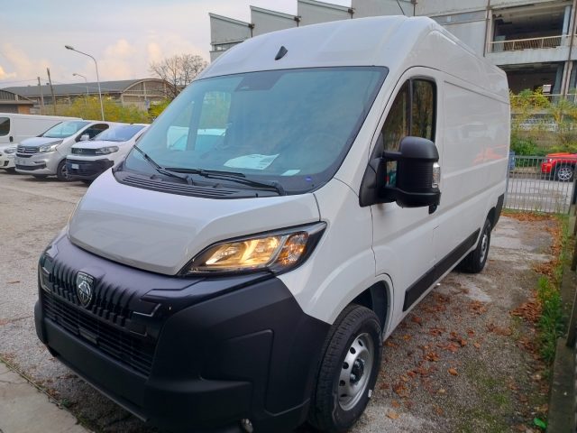 PEUGEOT Boxer usata, con Climatizzatore
