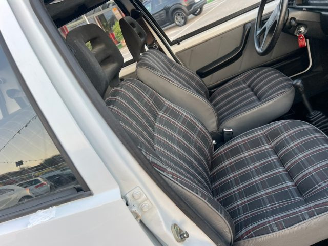 FIAT Uno usata 8