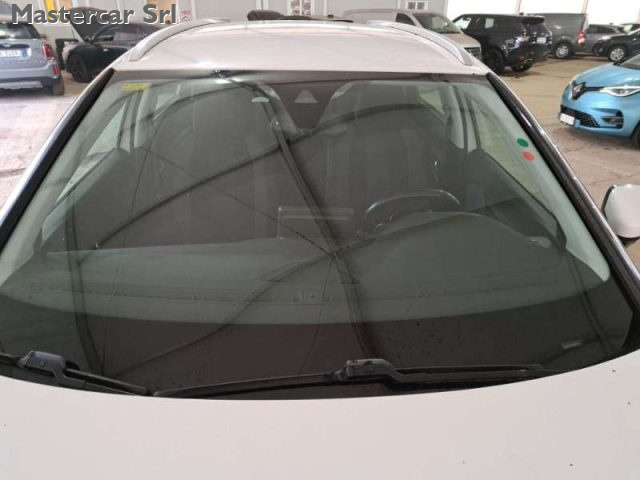 PEUGEOT 5008 usata, con Sistema di navigazione