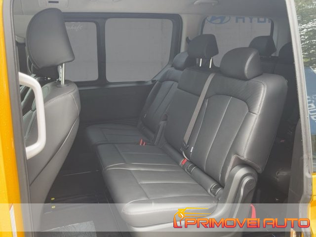 HYUNDAI Staria usata, con Airbag